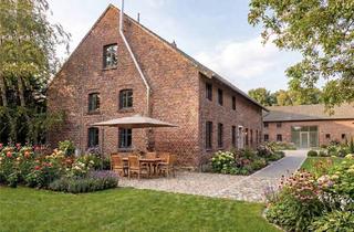 Bauernhaus kaufen in 47918 Tönisvorst, Immobilien-Richter: Bauernhof mit 2 großen Scheunen und Remise in ruhiger Lage von Tönisvorst