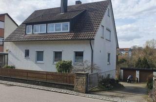 Haus kaufen in 74246 Eberstadt, 1-Fam.-Wohnhaus mit ELW und 3 Garagen in bevorzugter Wohnlage!