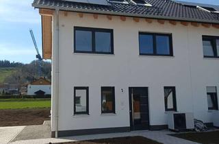 Haus mieten in 86971 Peiting, Exklusive Neubau-DHH in Top-Lage KfW40,Glasfaser,PV-Anlage,ökologisch