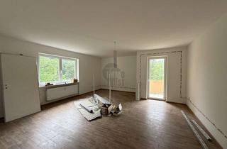 Wohnung kaufen in 76332 Bad Herrenalb, CHARMANTE WOHNUNG MIT GEPLANTER KERNSANIERUNG, BALKON, STELLPLATZ & AUFZUG!