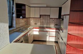 Wohnung mieten in Untergasse 52, 61184 Karben, Schöne, helle Wohnung mit vier Zimmern und EBK in Karben