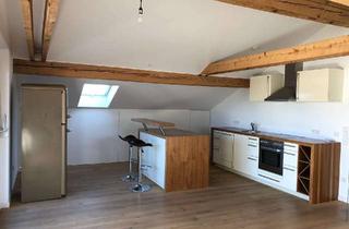 Wohnung mieten in Jahnstraße 15, 83093 Bad Endorf, Moderne Dachgeschosswohnung mit 2,5 Zimmern in Bad Endorf