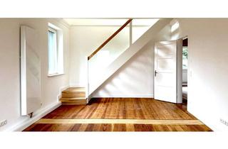Wohnung mieten in 22607 Groß Flottbek, Erstbezug nach Neuausbau: Exklusives Dachgeschossmaisonette in historischer Villa in Groß Flottbek
