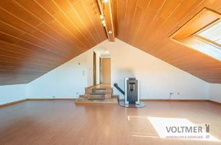 Wohnung mieten in 66299 Friedrichsthal, HOCH HINAUS - helle Dachgeschosswohnung mit Ofenheizung und Einbauküche in Maybach!