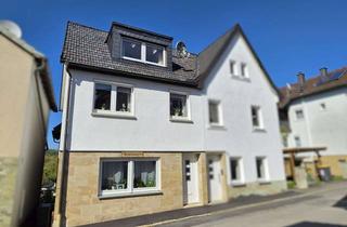 Doppelhaushälfte kaufen in 96472 Rödental, Gepflegte helle Doppelhaushälfte mit Wohlfühl-Garten & extra-hohem Doppelcarport