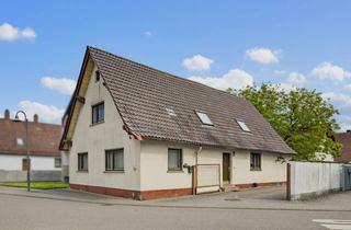 Einfamilienhaus kaufen in 76297 Stutensee, Sanierungsbedürftiges Wohnhaus mit Doppelgarage & zusätzlicher Nutzfläche in Stutensee-FR