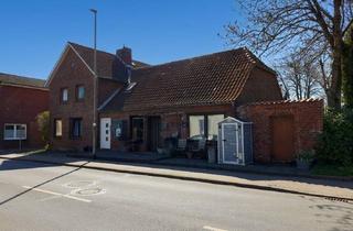 Mehrfamilienhaus kaufen in 25693 St. Michaelisdonn, Zwei Wohneinheiten