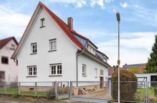 Haus kaufen in 75210 Keltern, Renovierungsbedürftiges Zweifamilienhaus in ruhiger Wohnlage von Keltern / Ellmendingen