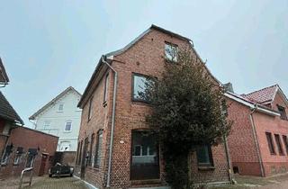 Haus kaufen in 25712 Burg, Burg (Dithmarschen) - 3 Familien Haus