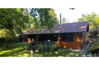 Haus kaufen in 26655 Westerstede, Westerstede - Naturidylle am See: Ferienhaus am Karlshof auf 586qm Eigenland