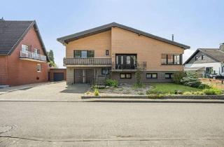 Haus kaufen in 52525 Heinsberg, Waldfeucht / Obspringen - Zweifamilienhaus mit Garten, Terrasse & Einliegerwohnung in ruhiger Lage von Obspringen!