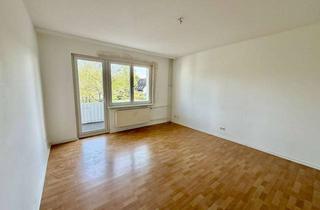 Wohnung kaufen in 12359 Britz, RENOVIERT - IDYLLISCH AM GUTSHOF-/SCHLOSSPARK BRITZ: BALKON - MIT STELLPLATZ !