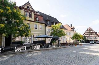 Wohnung mieten in Schüsselmarkt, 91438 Bad Windsheim, Charmantes Maisonette-Schmuckstück mit Loggia & Altbauflair direkt am Schüsselmarkt!
