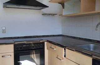 Wohnung mieten in Wörlitzer Strasse 34, 06844 Innenstadt, Schöne 3Raum mit EBK (ohne KS) und Bad mit Dusche