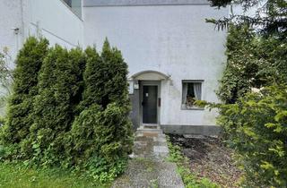Reihenhaus kaufen in 34132 Brasselsberg, Reihenhaus mit Bachlauf, 3 Balkonen & viel Potenzial!