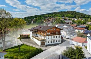 Mehrfamilienhaus kaufen in 94267 Prackenbach, Projektobjekt für Umnutzung in ein Mehrfamilienhaus!