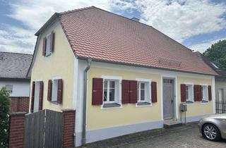 Haus mieten in 86757 Wallerstein, Denkmal zur Miete zentral in Wallertein