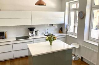 Wohnung mieten in 90429 Nürnberg, Wunderschöne, kernsanierte Altbau-Maisonettewohnung mit Miele-EBK in perfekter Lage zu vermieten