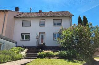 Einfamilienhaus kaufen in 66851 Queidersbach, Queidersbach - Direkt bezugsfertiges Haus mit 2 Garagen und großem Garten