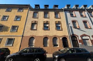 Wohnung kaufen in 67061 Ludwigshafen, Ludwigshafen am Rhein - Dachgeschoss Wohnung mit Potenzial in Mannheim Neckarstat Ost