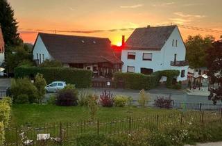 Mehrfamilienhaus kaufen in 56587 Straßenhaus, Straßenhaus - Mehrfamilienhaus mit Reitbetriebs-Option