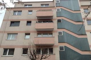 Wohnung kaufen in 65933 Griesheim, Alltagstaugliche 2-Zimmer-Wohnung in Frankfurt am Main
