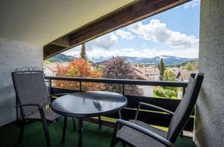 Wohnung kaufen in Max-Ostheimer-Straße, 87534 Oberstaufen, 3-Zimmer-Dachgeschosswohnung mit traumhafter Panoramasicht in Oberstaufen im Allgäu zu verkaufen