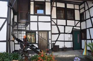 Wohnung mieten in 52385 Nideggen, Zwei-Zimmer-Single-Wohnung im besonderen Ambiente