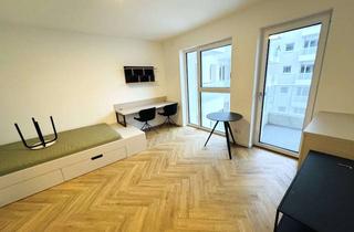 Wohnung mieten in Glienicker Weg 136, 12489 Adlershof, Direkt zu Innenhof mit EBK und Balkon! Mitten in Adlershof!