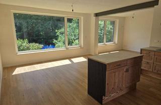 Wohnung mieten in 70329 Obertürkheim, Erstbezug nach Sanierung: Großzügige 3-Zimmer-Wohnung mit Gartenblick