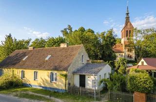 Doppelhaushälfte kaufen in 14467 Nördliche Innenstadt, Sanierungsbedürftige Doppelhaushälfte mit großem Garten und Ausbaureserve in Uetz