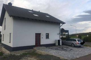 Haus mieten in Westerwaldstraße 27, 56244 Ewighausen, Einfamilienhaus 4-Zimmer mit Einbauküche in Ewighausen