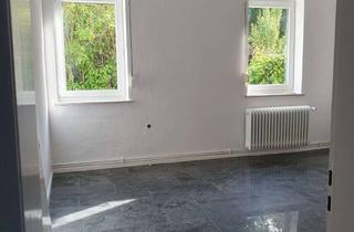 Wohnung kaufen in 26452 Sande, Helle 3-Zimmer-Erdgeschosswohnung mit Gartenanteil – bezugsfrei & provisionsfrei