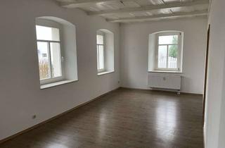 Wohnung mieten in Kirchplatz, 07950 Zeulenroda-Triebes, Sanierte Wohnung im Kantorhaus in Triebes mit Terrasse und Einbauküche neu zu vermieten