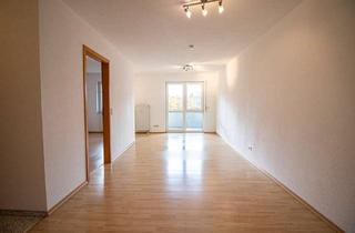 Wohnung mieten in Riedlinger Straße 11, 88422 Betzenweiler, Freundliche 2-Zimmer-Wohnung mit EBK, Balkon und Carport in Betzenweiler