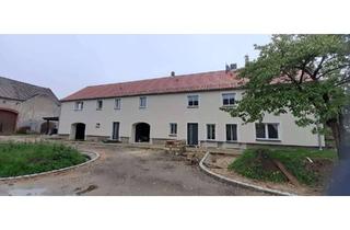 Wohnung mieten in Alte Haupstraße 21, 01561 Zabeltitz, Attraktive 3-Zimmer-Wohnung mit Dachterrasse im Dreiseithof auf dem Land