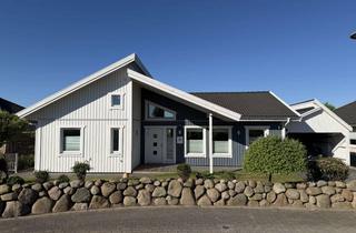 Haus kaufen in 23743 Grömitz, Skandinavisches Urlaubsgefühl als Zuhause: Lichtdurchfluteter, ebenerdiger Bungalow in Südwestlage