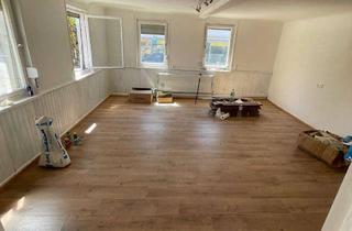 Haus mieten in Uhlbergstraße 59, 70794 Filderstadt, Viel Freiraum: Großzügiges Haus mit 130 m² Wohnfläche in Filderstadt