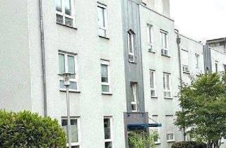 Wohnung kaufen in Wilhelmshöher Allee 306 C, 34131 Kassel, Kassel - 1 OG. Super Lage! Bad Wilhelmshöhe. Zwischen Bergpark und ICE-Bahnhof. Tiefgarage. Hinterhausbebauung.