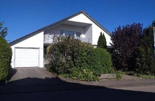 Haus kaufen in 73433 Aalen, Aalen - Zweifamilienhaus in Aalen-Fachsenfeld in schöner ruhiger Lage!