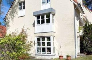 Wohnung kaufen in 13465 Frohnau, Haus im Haus Moderne interessante 4-Zimmer-Wohnung mit Terrasse, Gartenanteil in Berlin-Frohnau