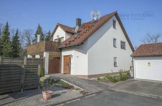 Wohnung kaufen in 91315 Höchstadt, 4-Zi.-Maisonette mit Garten, Kamin & Feldblick – 2 Bäder und Balkon