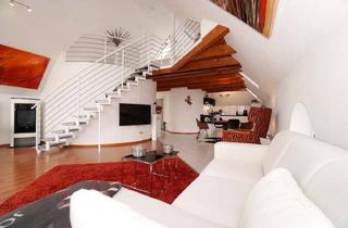 Wohnung kaufen in 33100 Paderborn, Stilvolle, moderne Dachgeschosswohnung mit sonniger Loggia und besonderem Charakter in Paderborn