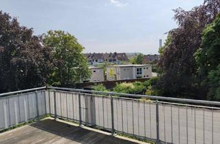 Wohnung kaufen in 40225 Bilk, PROVISIONSFREI: Moderne DG-Wohnung in Bilk mit 15m² Dachterrasse, Luxus-Küche und 2 TG Plätzen