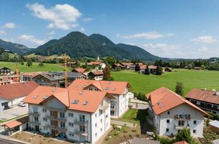 Wohnung kaufen in 83324 Ruhpolding, "Otto-Filitz-Park" Ruhpolding: Neubau 4-Zimmer-Eigentumswohnung im ersten Obergeschoss mit Balkon