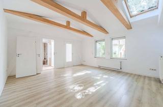 Wohnung kaufen in Stellingdamm, 12555 Köpenick, Idyllische Remisenwohnung mit eigenem Garten und Schuppen ! +Provisionsfrei+