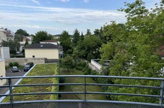 Wohnung kaufen in 12527 Grünau, Barrierefreie 2-Zimmer-Wohnung mit Südbalkon, Aufzug & Gemeinschaftsparkplätzen
