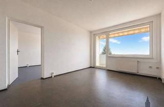 Wohnung kaufen in 01612 Nünchritz, Bis zu 12 % Renditepotenzial – Renovierungsbedürftige 2-Zimmer-Wohnung mit Balkon in Nünchritz
