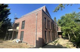 Penthouse mieten in Kupferdamm 20, 22159 Farmsen-Berne, Haus am See: 3-Zimmer-Wohnung mit Balkon und Stellplatz mit e-Wallbox
