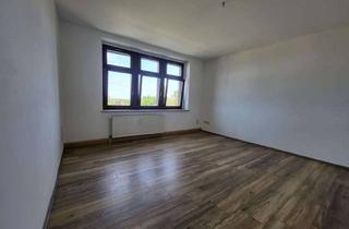 Wohnung mieten in 09456 Annaberg-Buchholz, Große 4-Raum Wohnung mit Balkon in ruhiger Lage